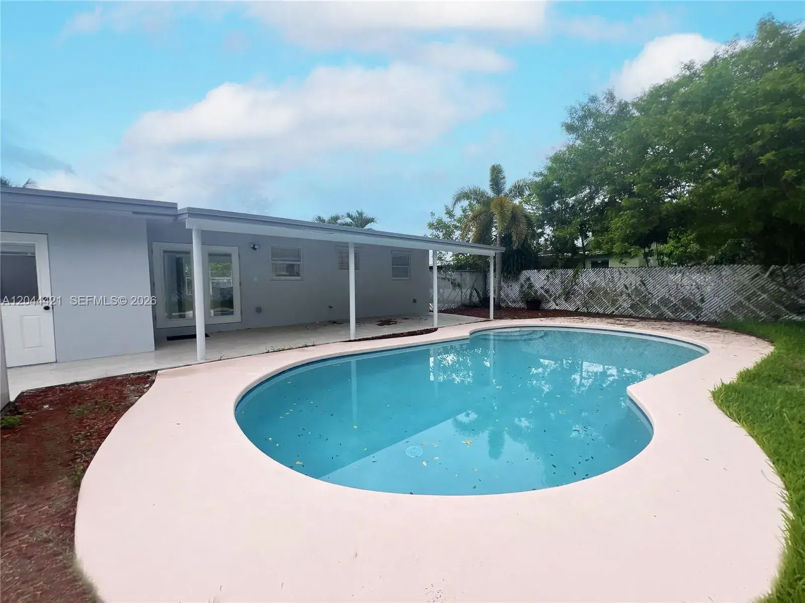 2679 NW 57th Ter, Margate FL 33063