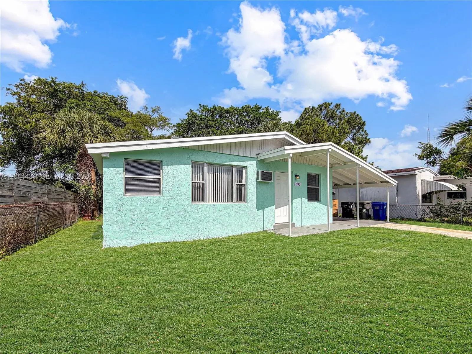 533 NW 15th Way, Fort Lauderdale FL 33311