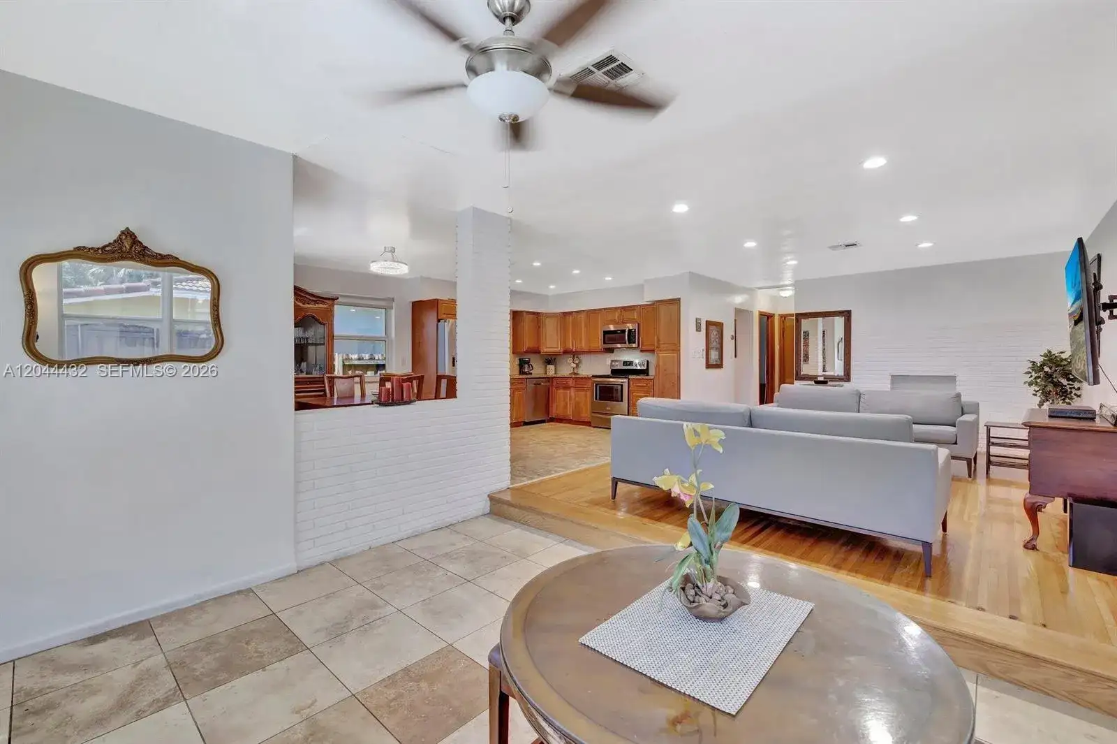 45 SE 14th St, Dania Beach FL 33004 photo 3
