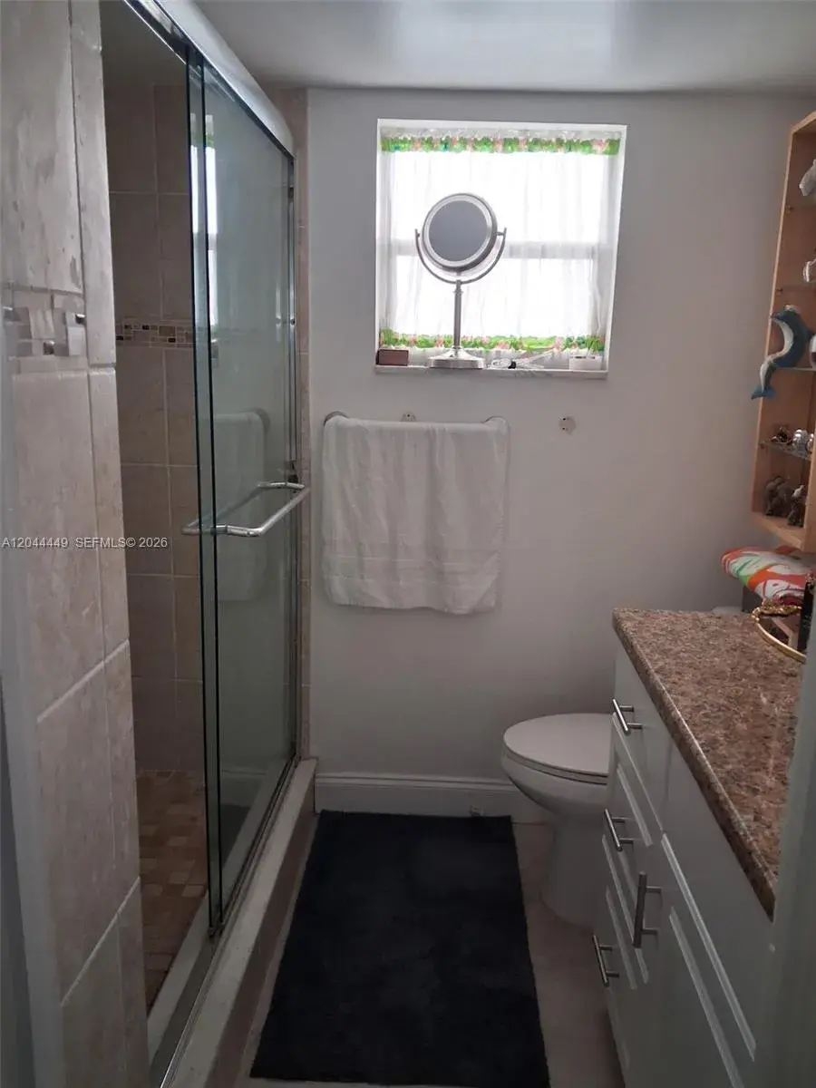 410 SE 2nd St # 307, Hallandale Beach FL 33009