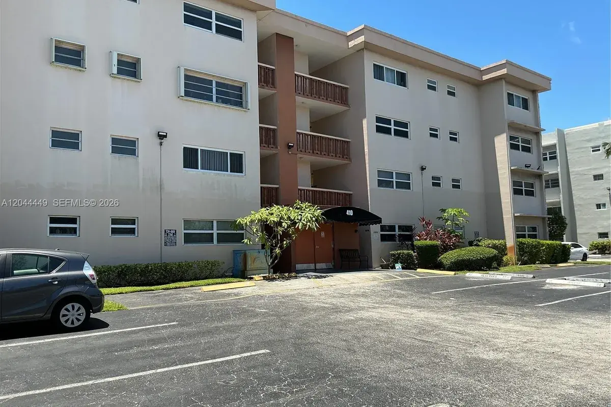 410 SE 2nd St # 307, Hallandale Beach FL 33009