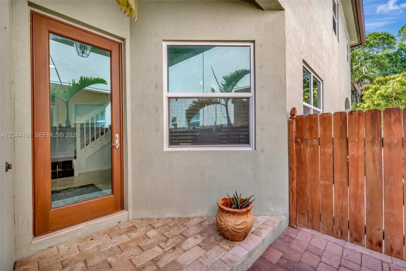 853 SW 11th Ct, Fort Lauderdale FL 33315 photo 4