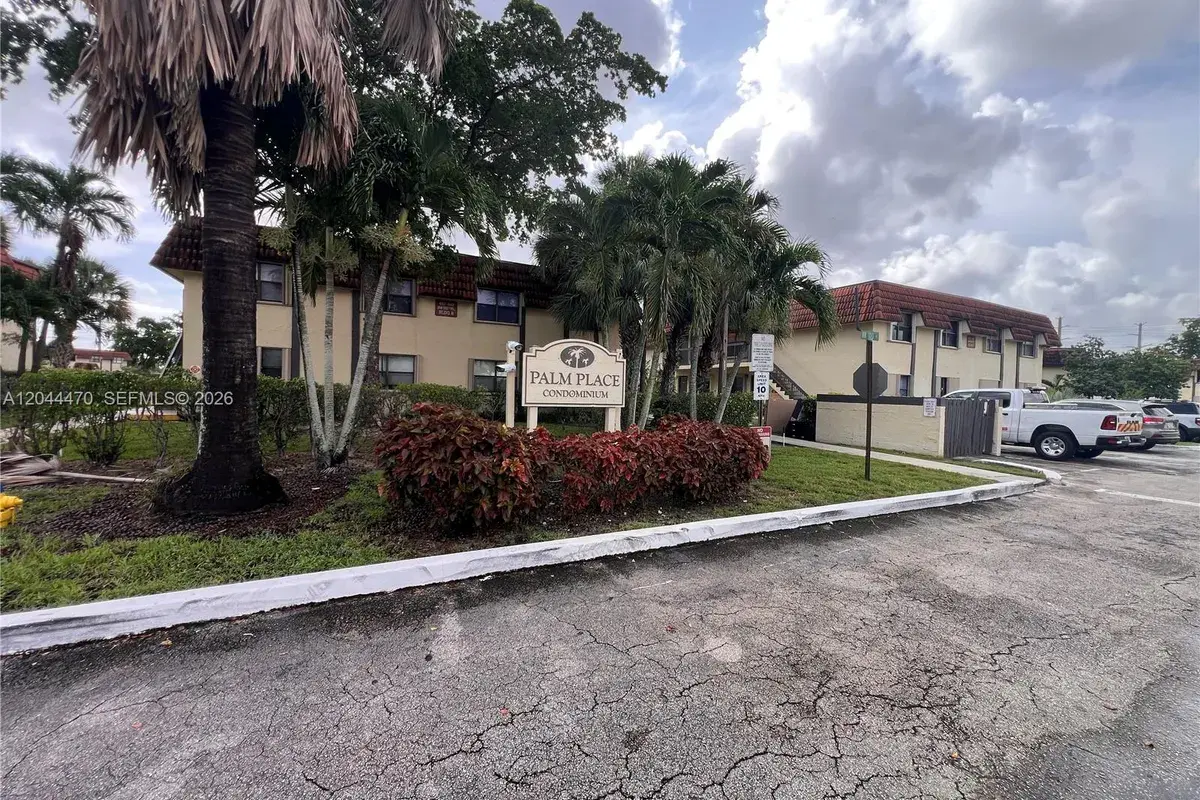 451 NW 100th Pl # 101, Pembroke Pines FL 33024