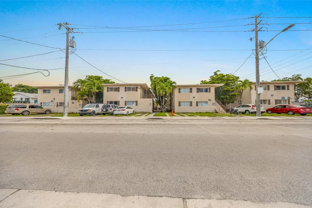 731 SW 5th St, Miami FL 33130