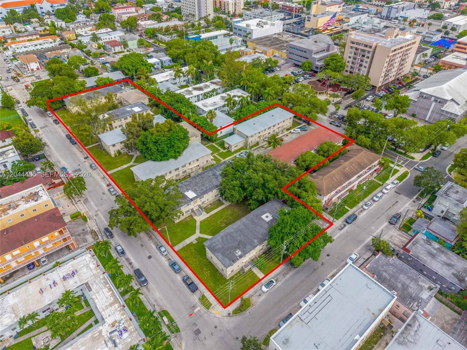 931 SW 3rd St, Miami FL 33130