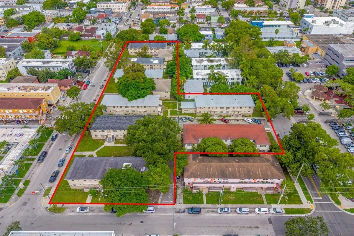 931 SW 3rd St, Miami FL 33130