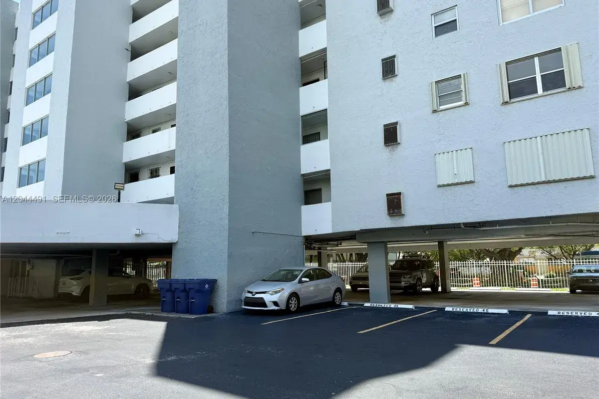 2950 SW 3rd Ave # 3C, Miami FL 33129
