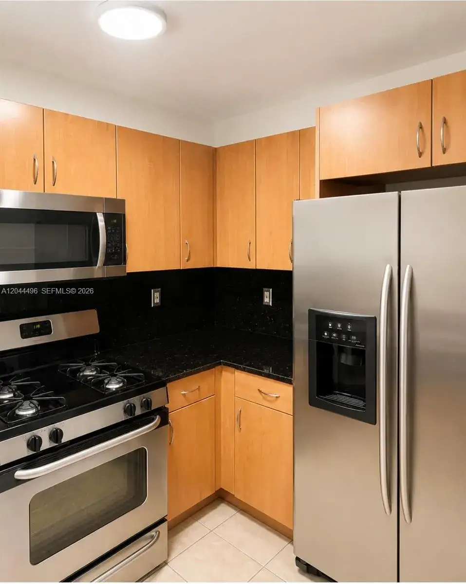 16851 NE 35TH AVE # 27, North Miami Beach FL 33160