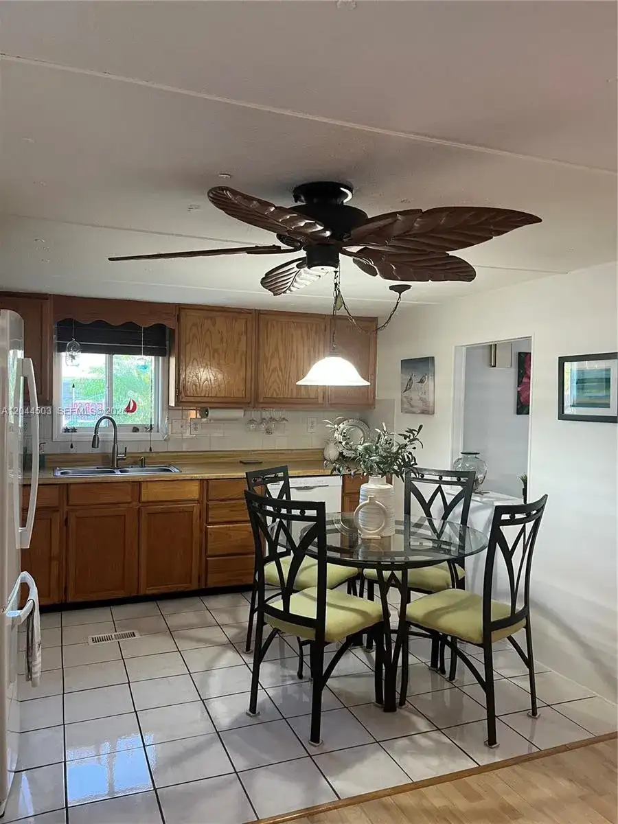 5125 SW 26th Ct, Hollywood FL 33023 photo 2