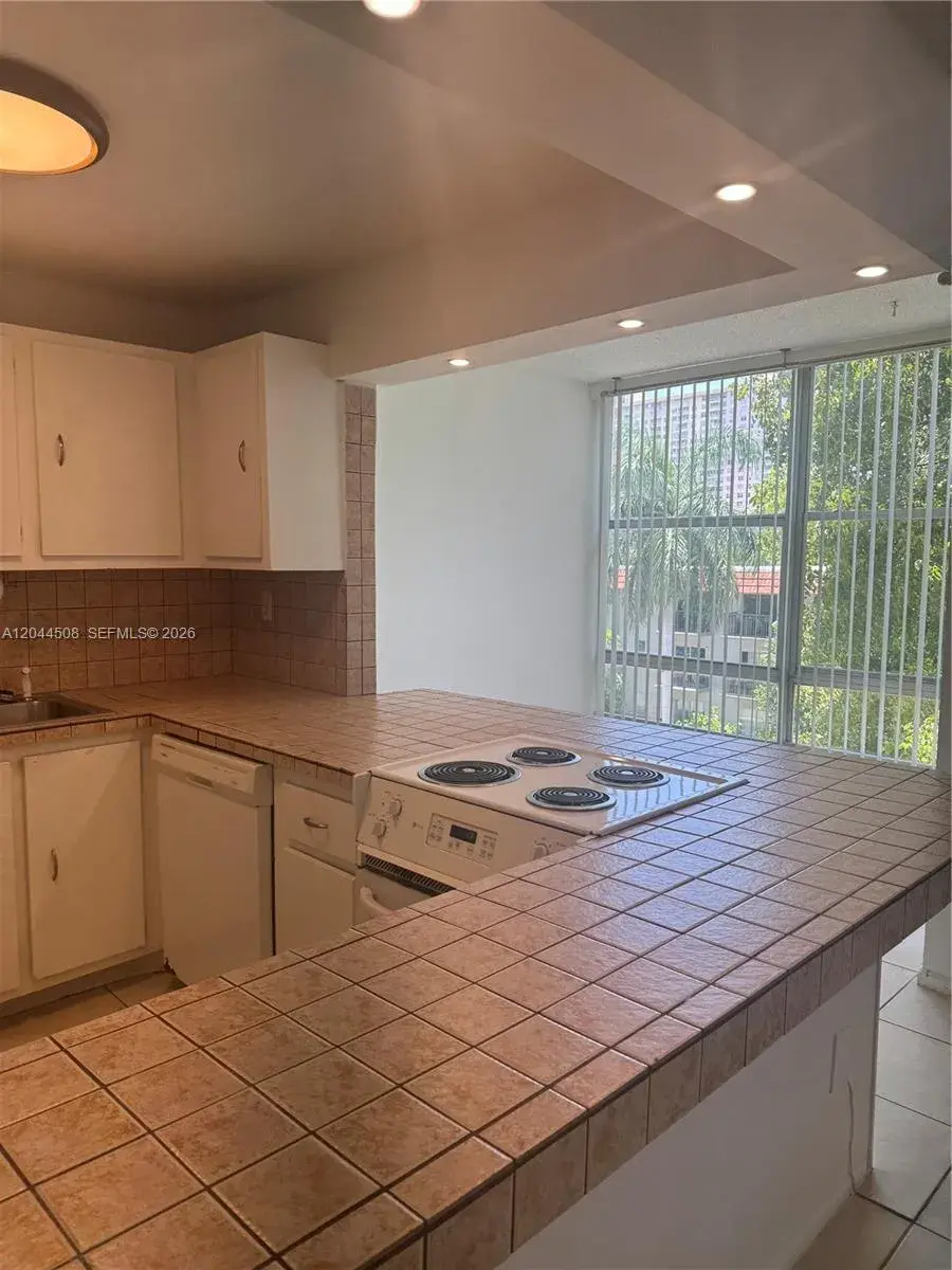 210 172nd St # 429, Sunny Isles Beach FL 33160