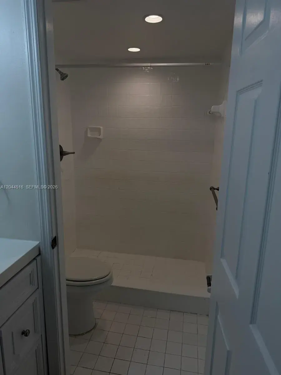 458 NE 210th Circle Ter # 8, Miami FL 33179