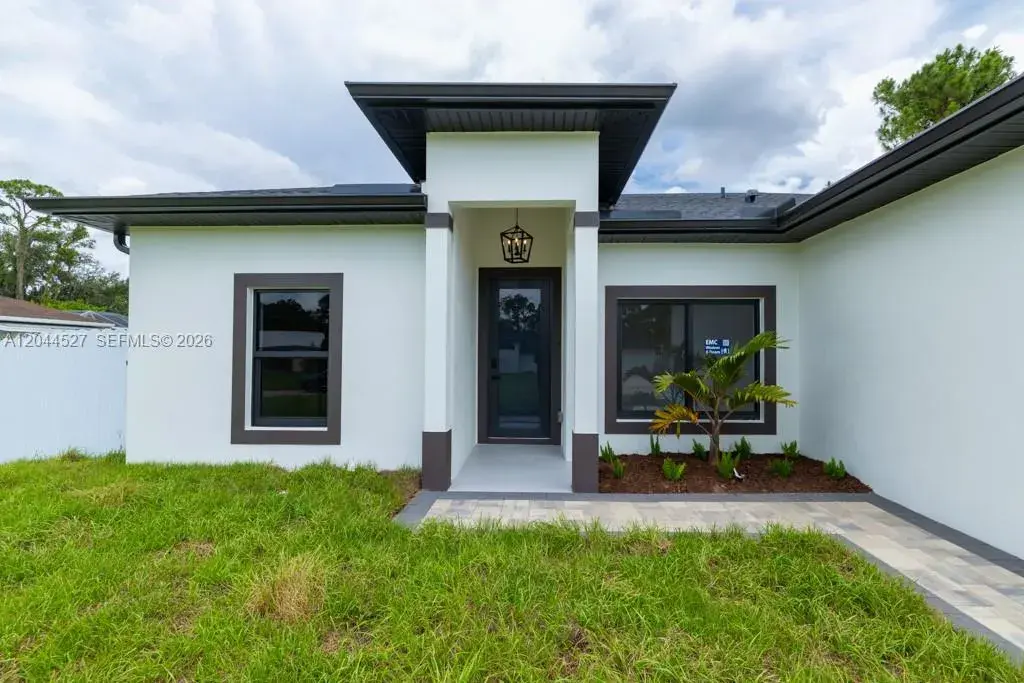 405 ROOSEVELT AVENUE, Other City - In The State Of Florida FL 33936