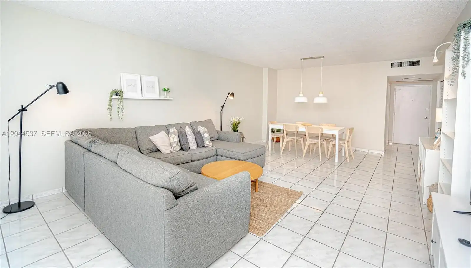 5601 Collins Ave # 1517, Miami Beach FL 33140 photo 2