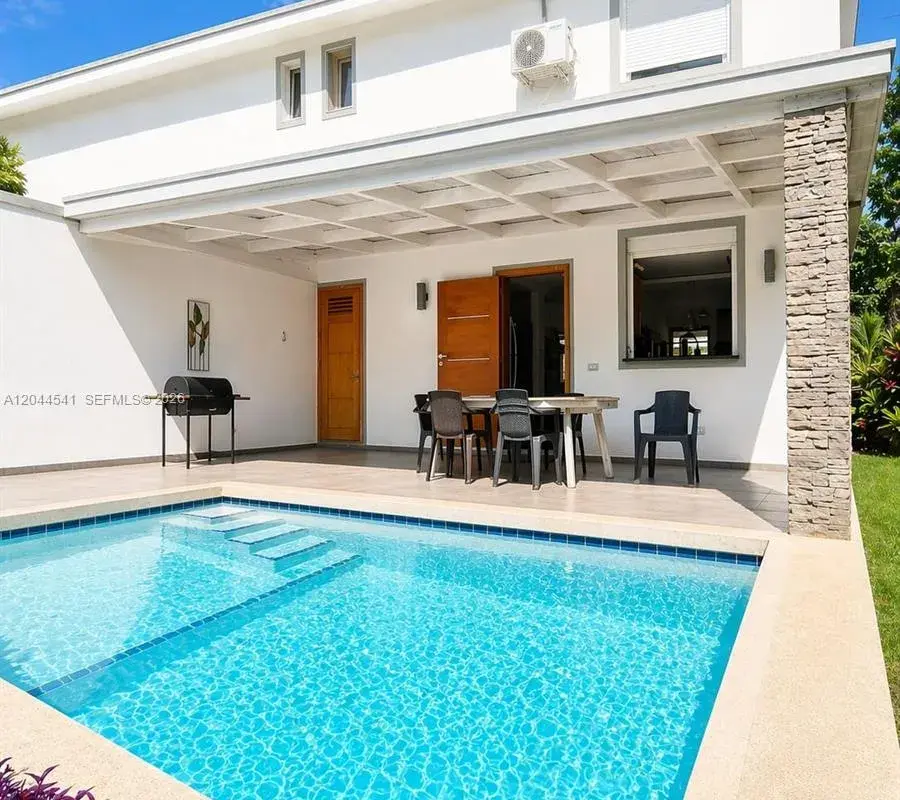 oo CALLE MARIANO VANDERHORST, FL 32000