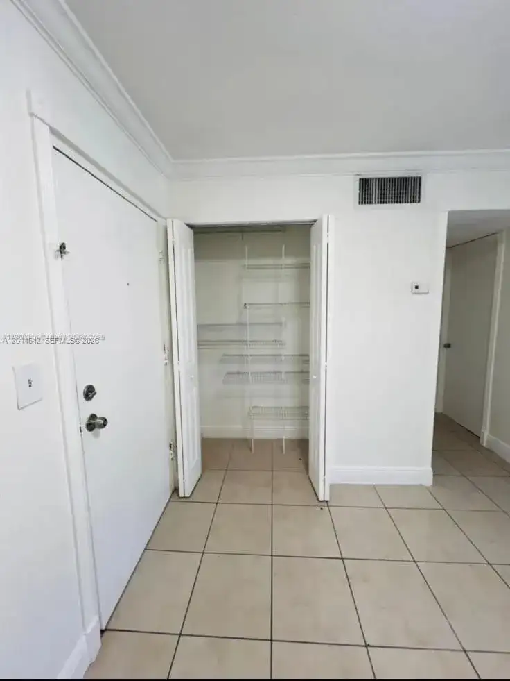 606 W 81st St # 224, Hialeah FL 33014 photo 4
