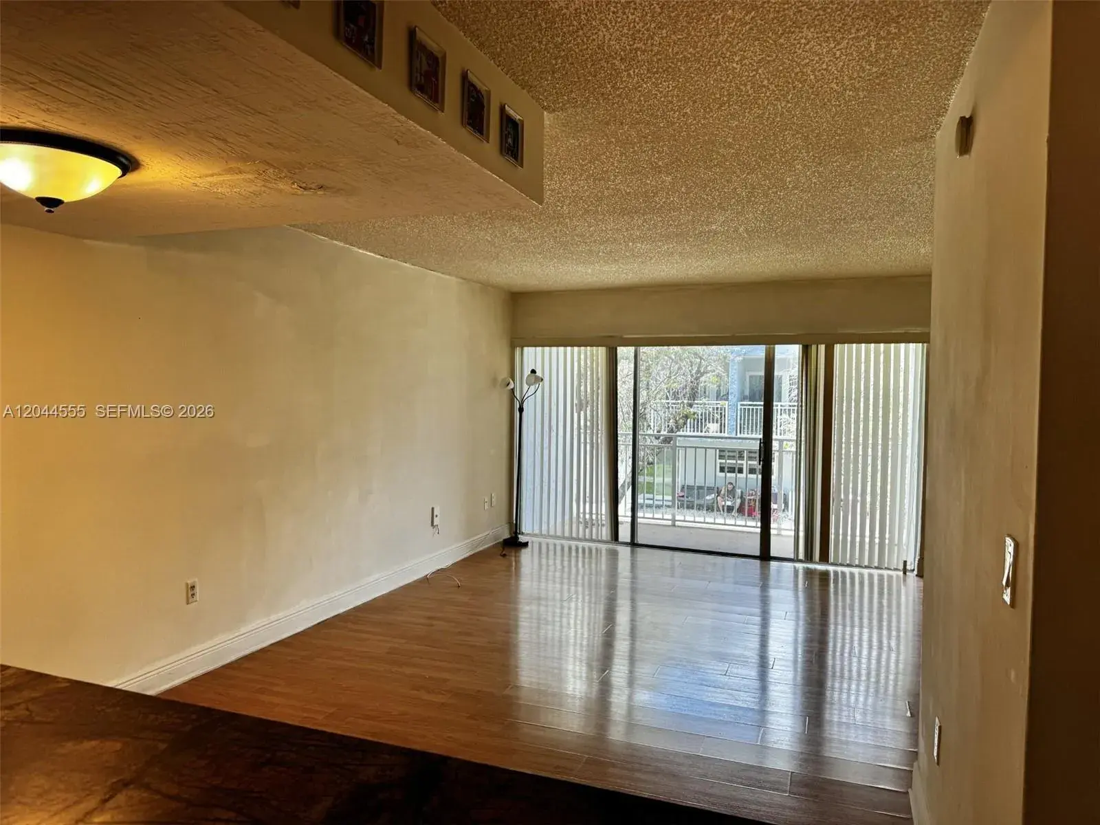 9371 Fontainebleau Blvd # I229, Miami FL 33172