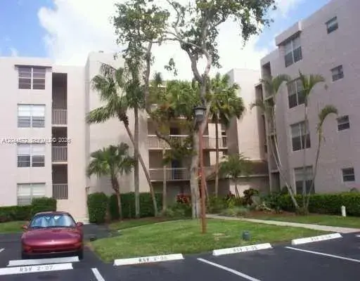 9410 Tangerine Pl # 204, Davie FL 33324