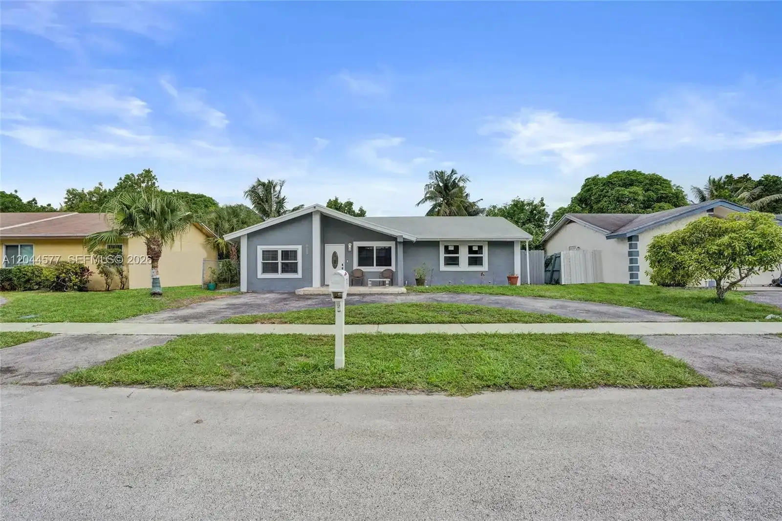 7812 SW 7th Pl, North Lauderdale FL 33068