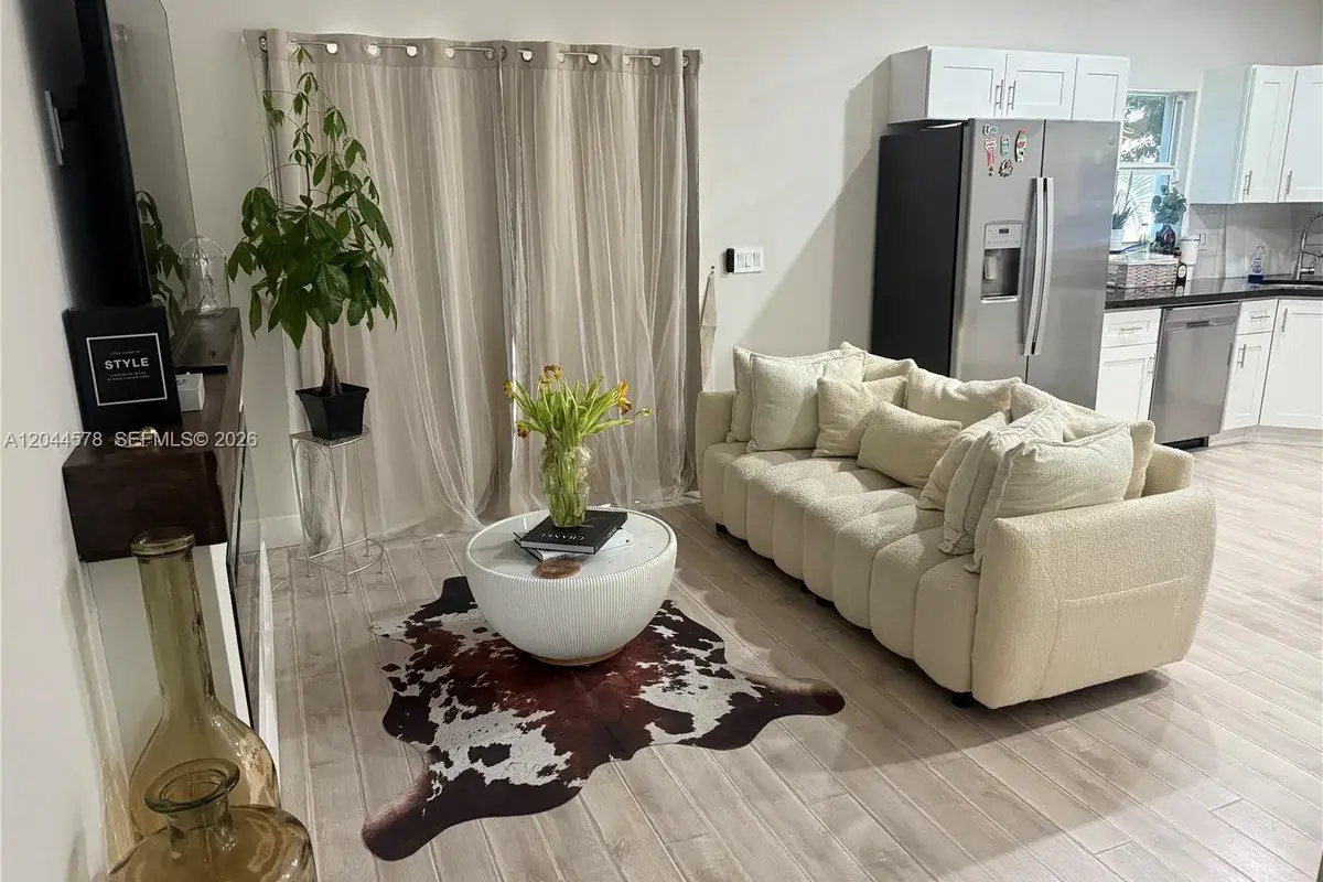 1035 NW 2nd Ave, Fort Lauderdale FL 33311