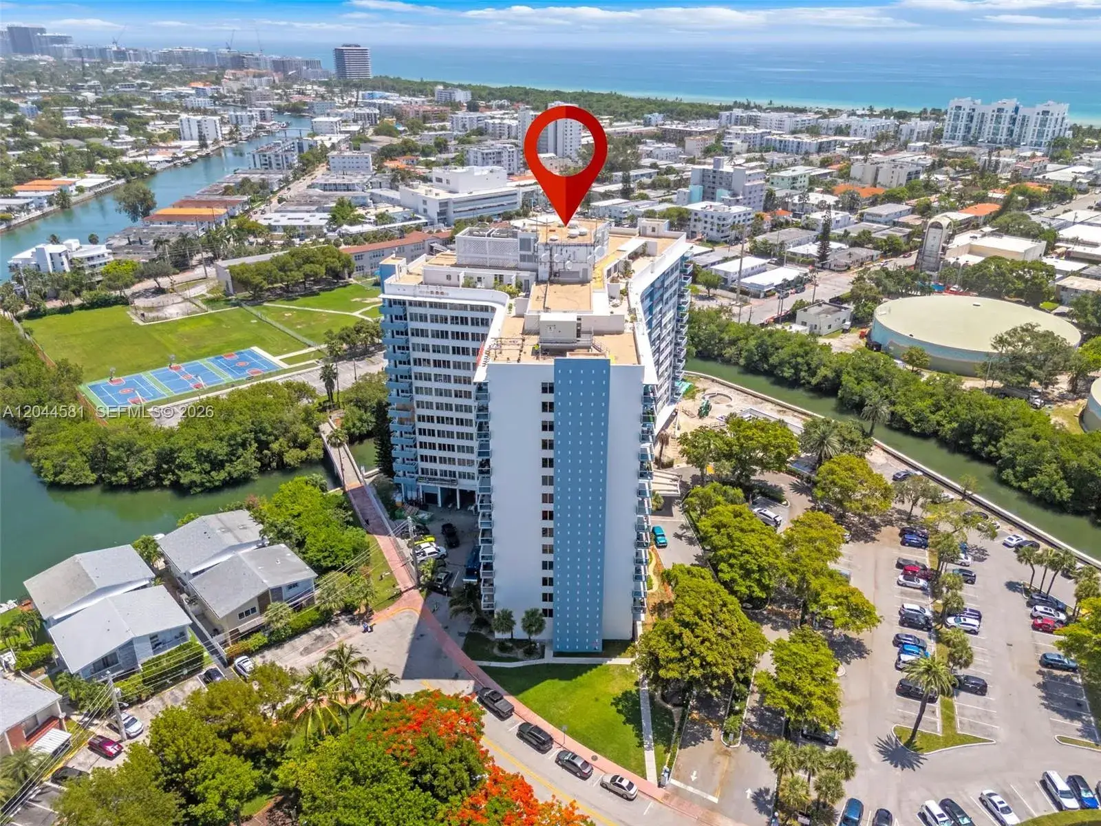 3 bedroom 2 bath Residential for sale at 7441 Wayne Ave # 10H, Miami Beach FL 33141