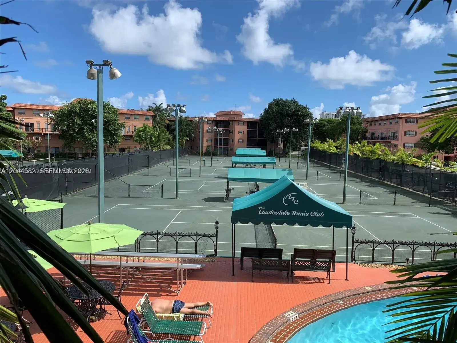 660 Tennis Club Dr # 101, Fort Lauderdale FL 33311 photo 2