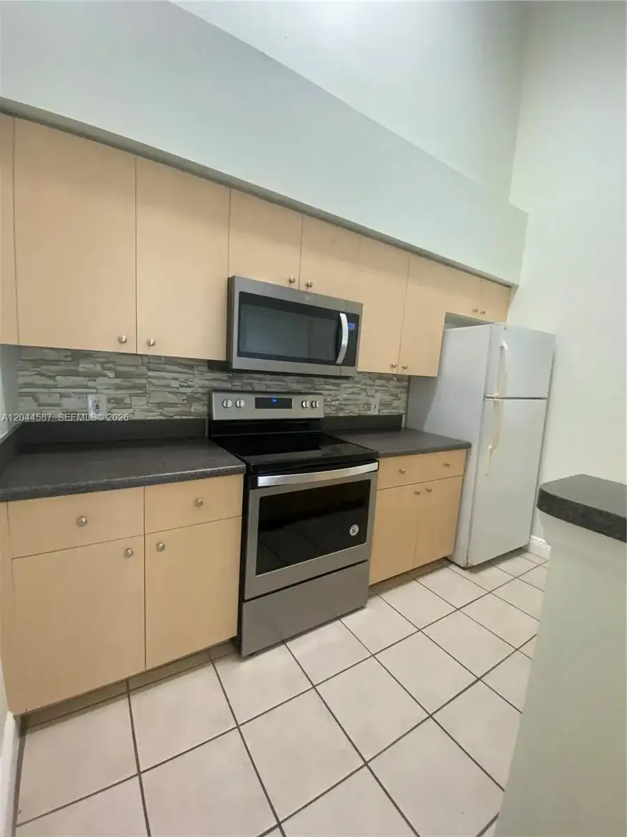 4081 San Marino Blvd # 303, West Palm Beach FL 33409 photo 4