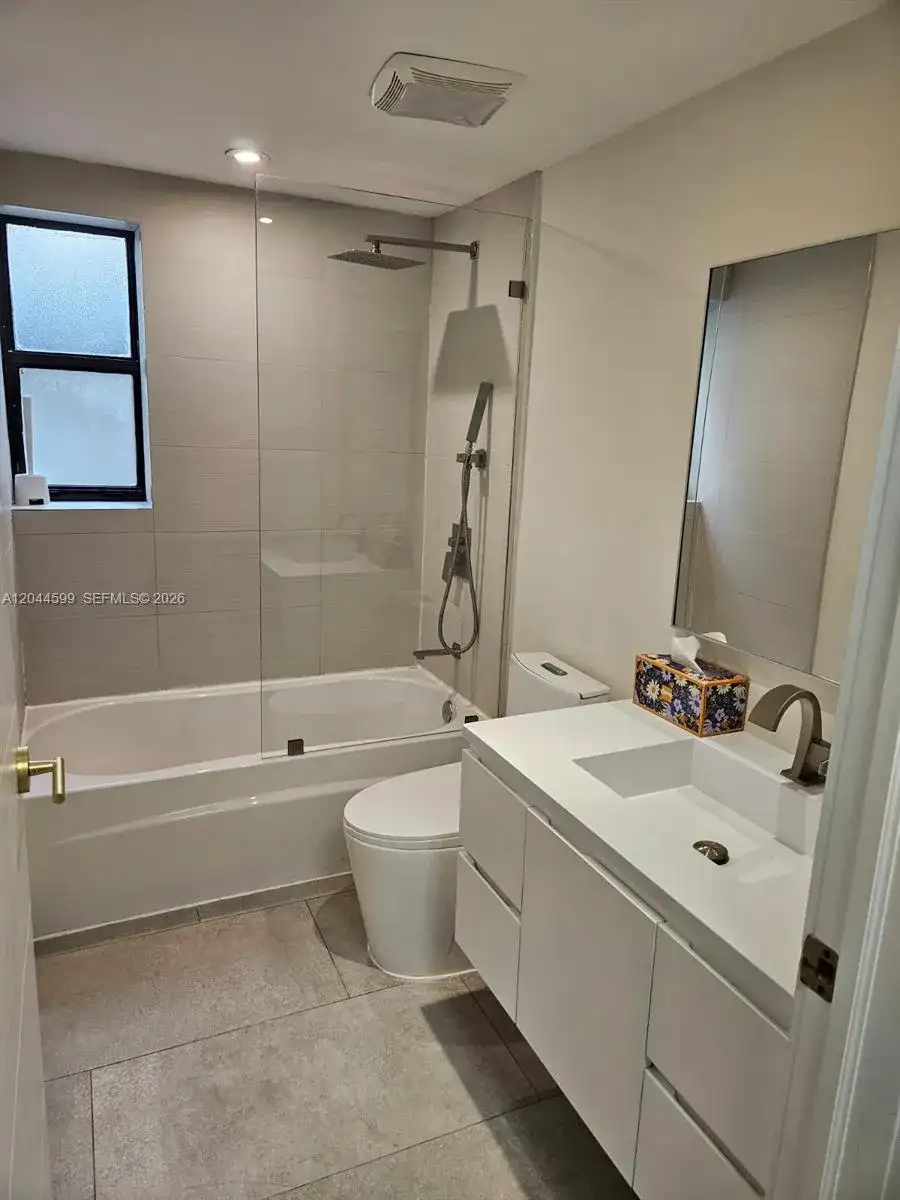20401 NE 30th Ave # 8, Aventura FL 33180 photo 2