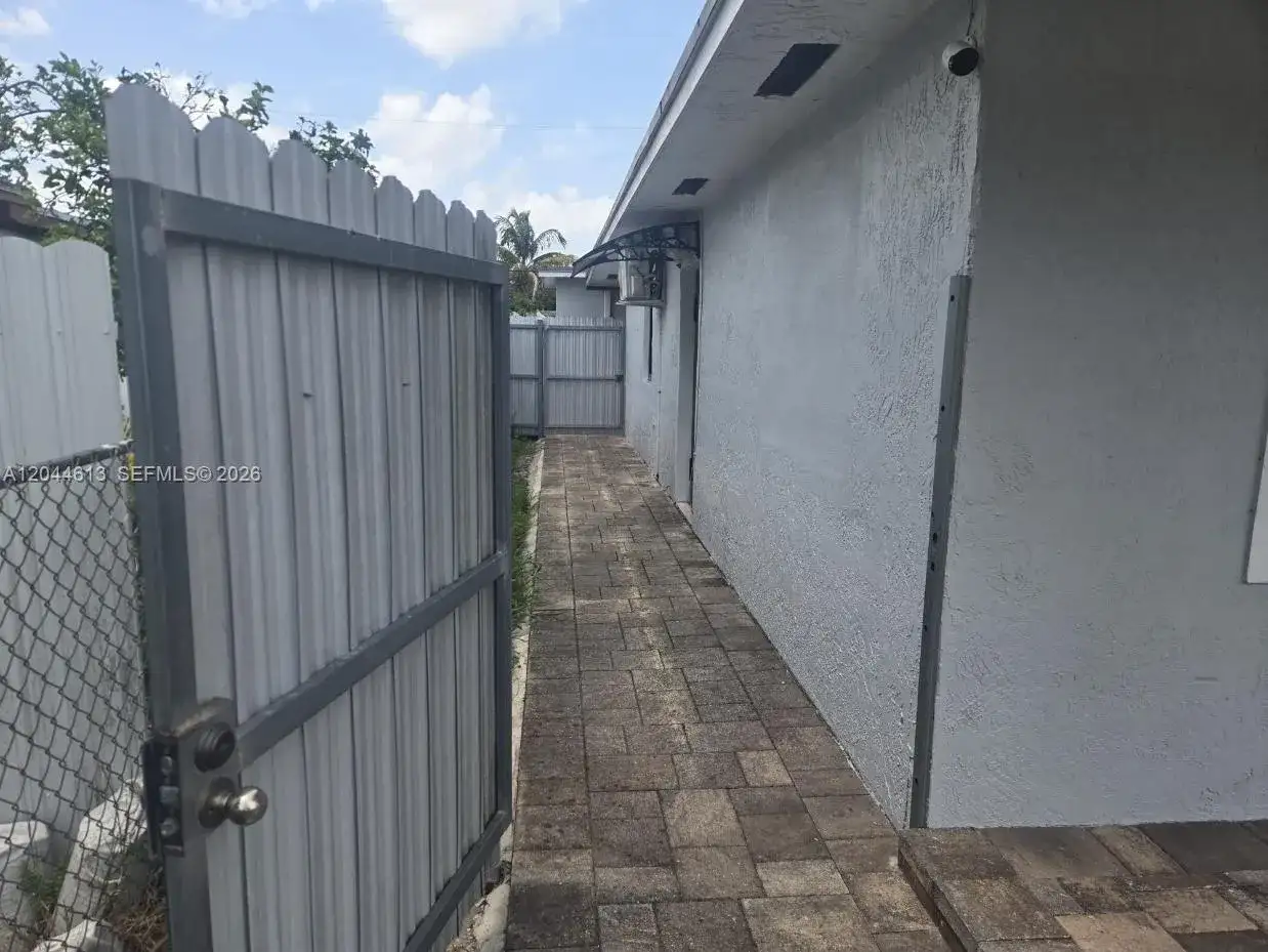 735 SULTAN AVE # 1, Opa-Locka FL 33054 photo 2