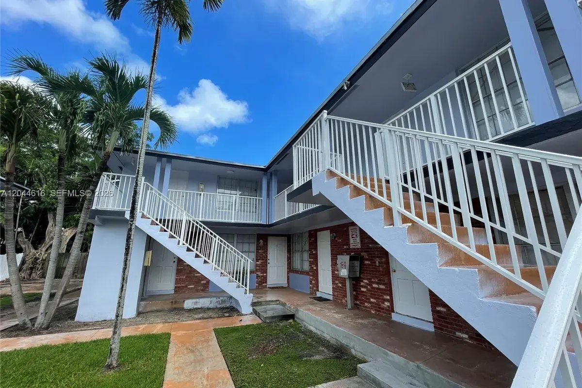 7841 Dunham Blvd # 6, Miami FL 33138