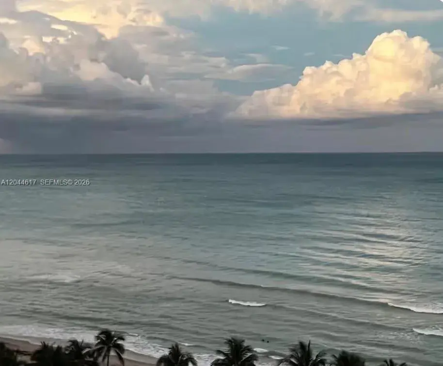 4001 S Ocean Dr # 14H, Hollywood FL 33019