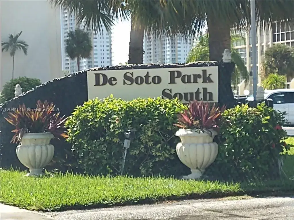 601 Three Islands Blvd # 517, Hallandale Beach FL 33009
