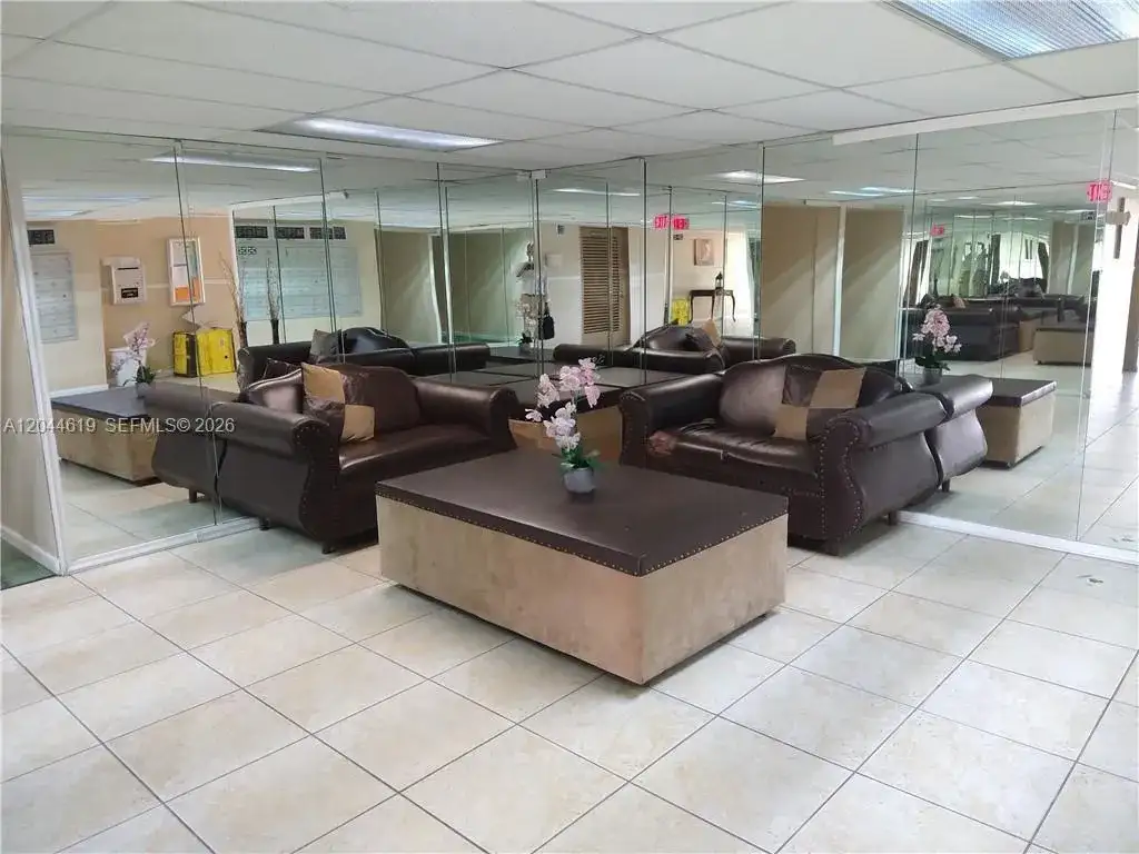 601 Three Islands Blvd # 517, Hallandale Beach FL 33009 photo 4