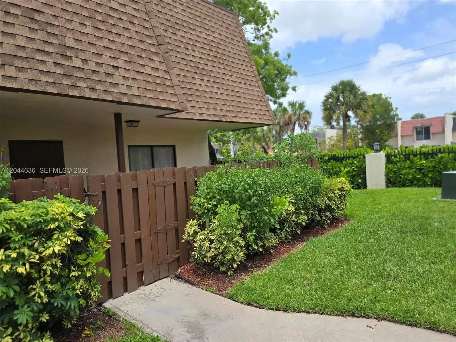 111 San Remo Blvd, North Lauderdale FL 33068