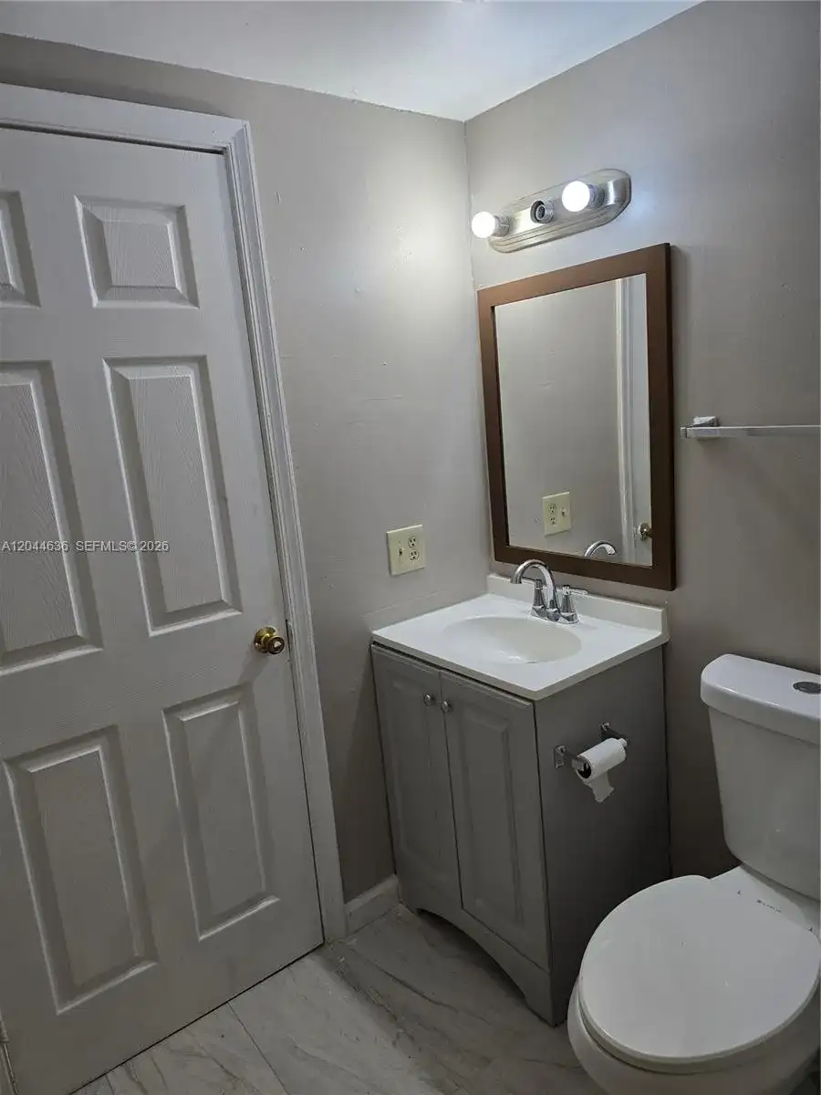 111 San Remo Blvd, North Lauderdale FL 33068 photo 2
