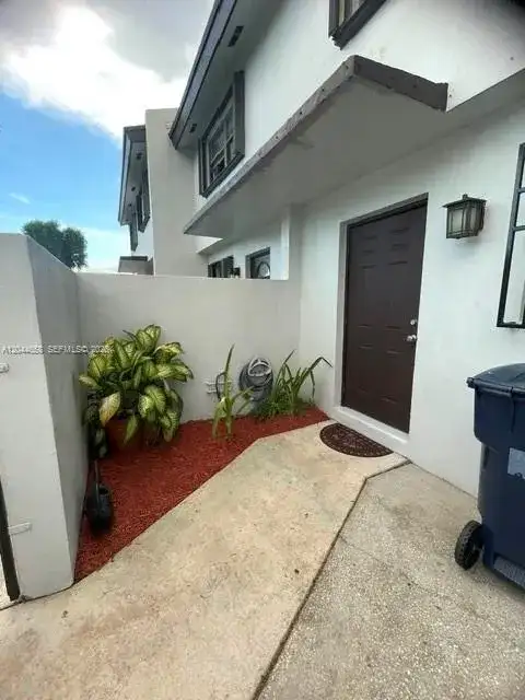 8020 SW 152nd Ave # 306, Miami FL 33193 photo 3