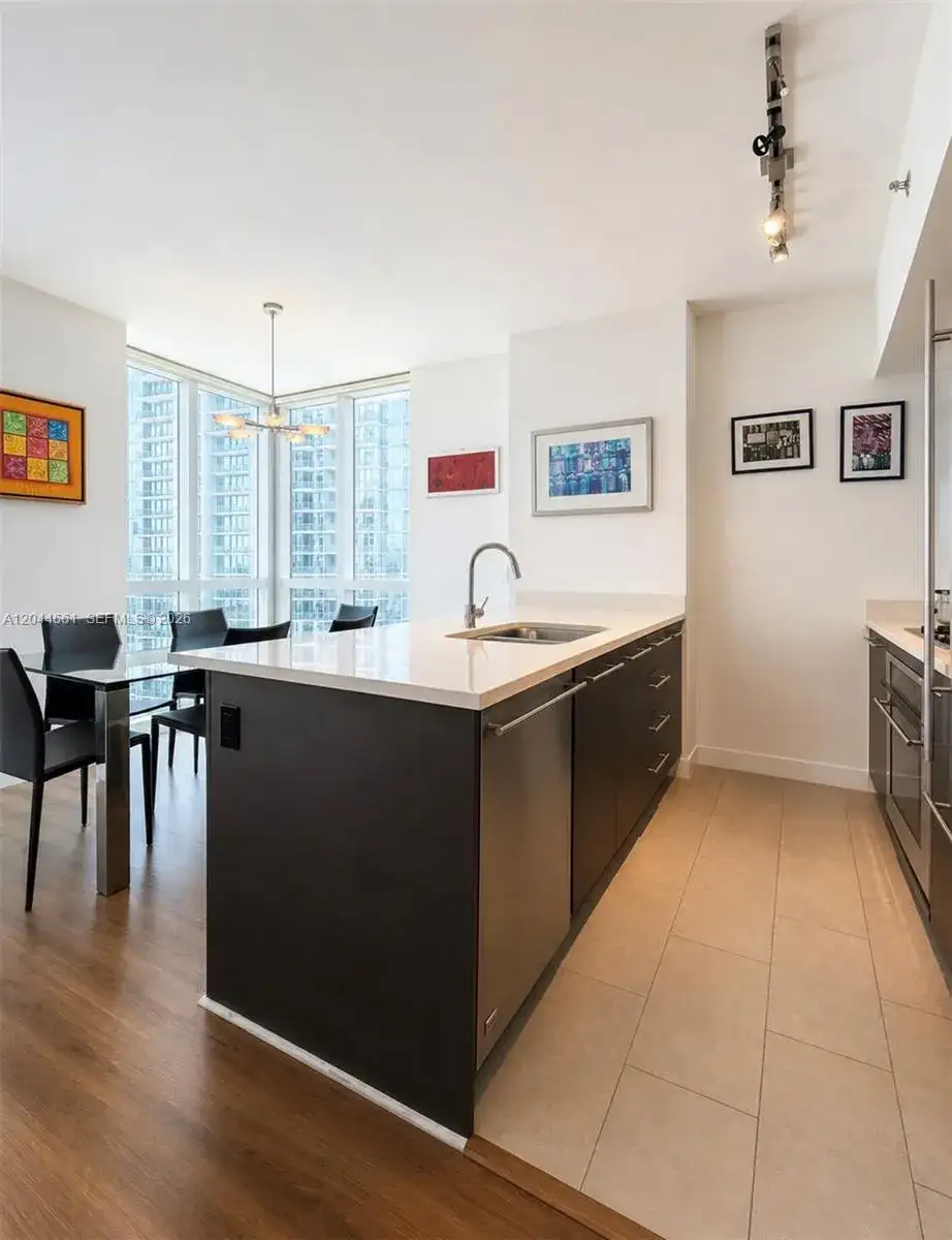 55 SE 6th St # 2802, Miami FL 33131 photo 3