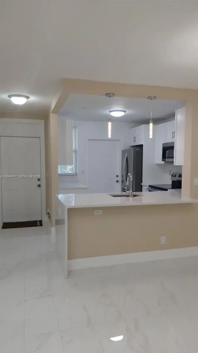 5335 NW 10th Ct # 209, Plantation FL 33313
