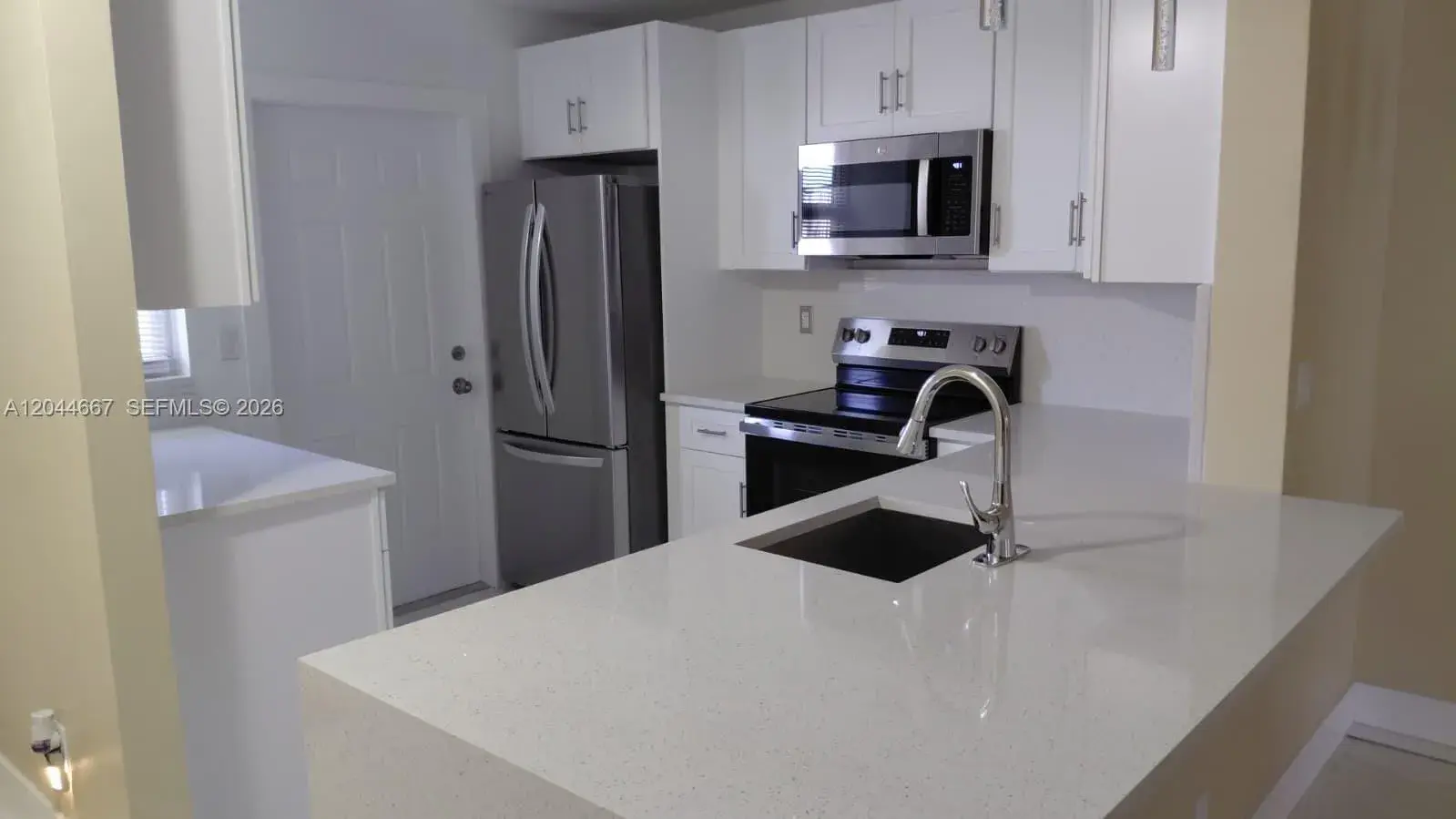 5335 NW 10th Ct # 209, Plantation FL 33313