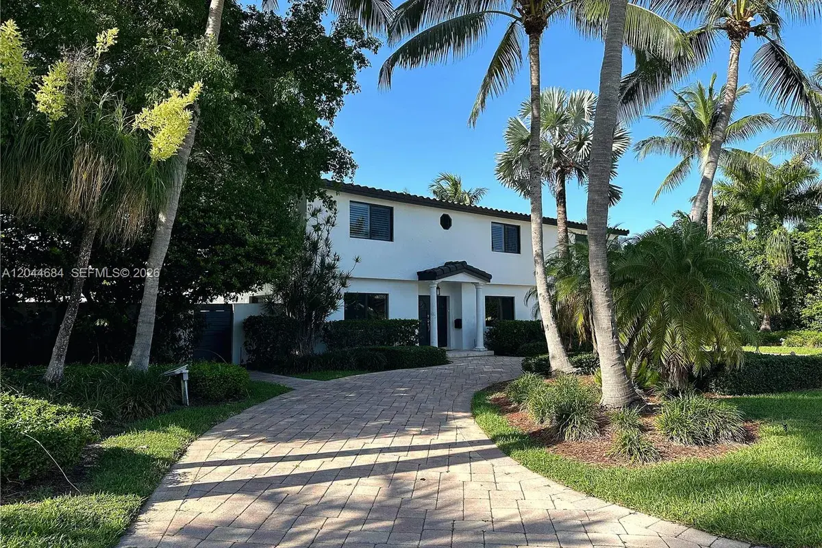 2445 SE 8th St, Pompano Beach FL 33062