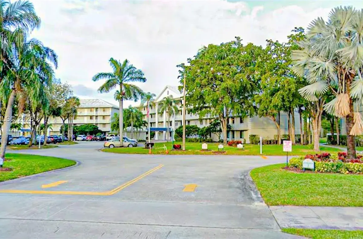 2621 Village Blvd # 102, West Palm Beach FL 33409
