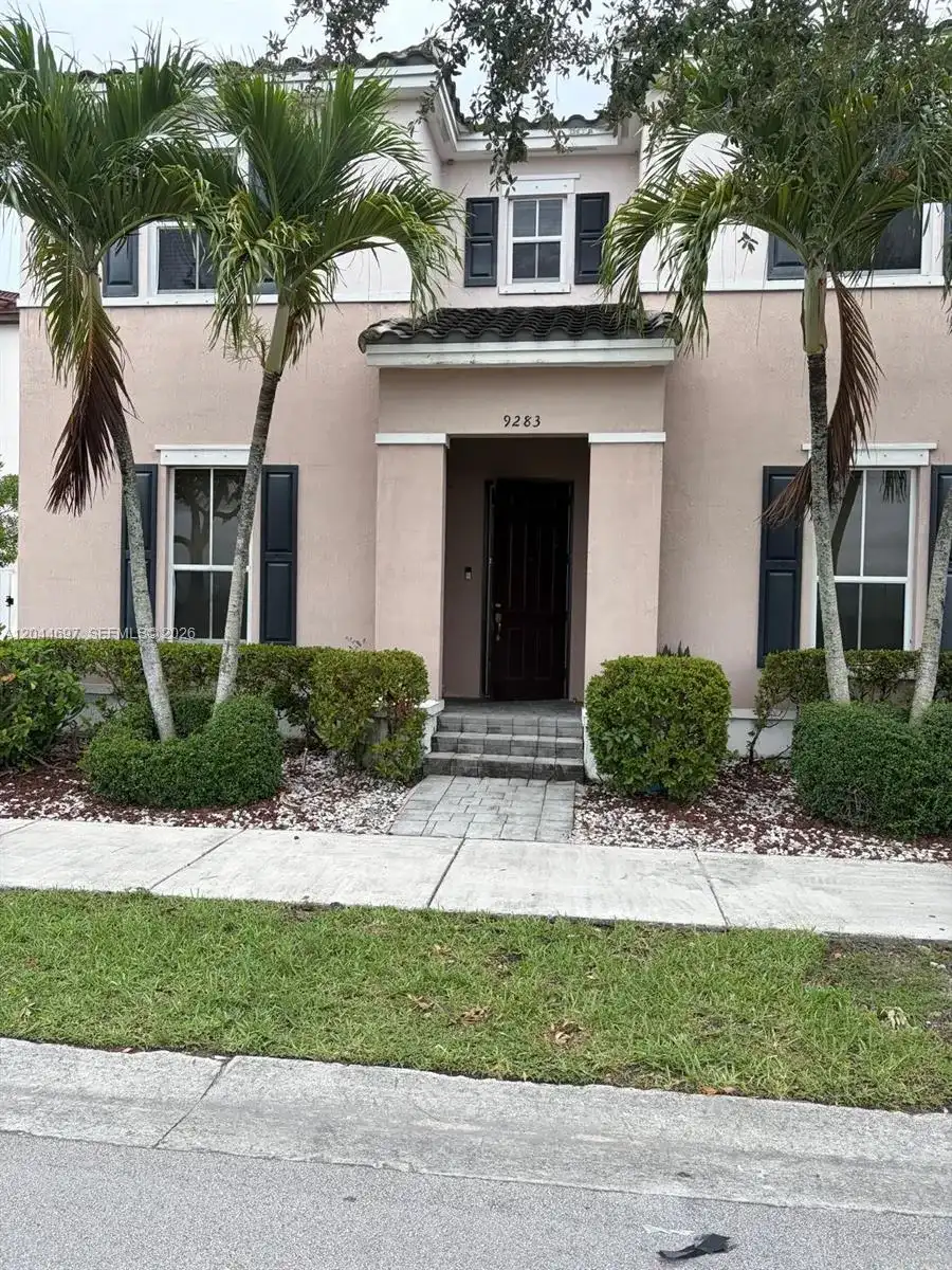 9283 SW 172nd Ave, Miami FL 33196