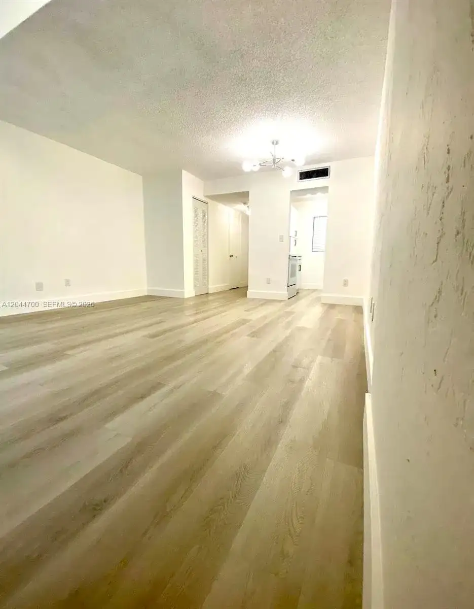 10901 N Kendall Dr # 210, Miami FL 33176 photo 3