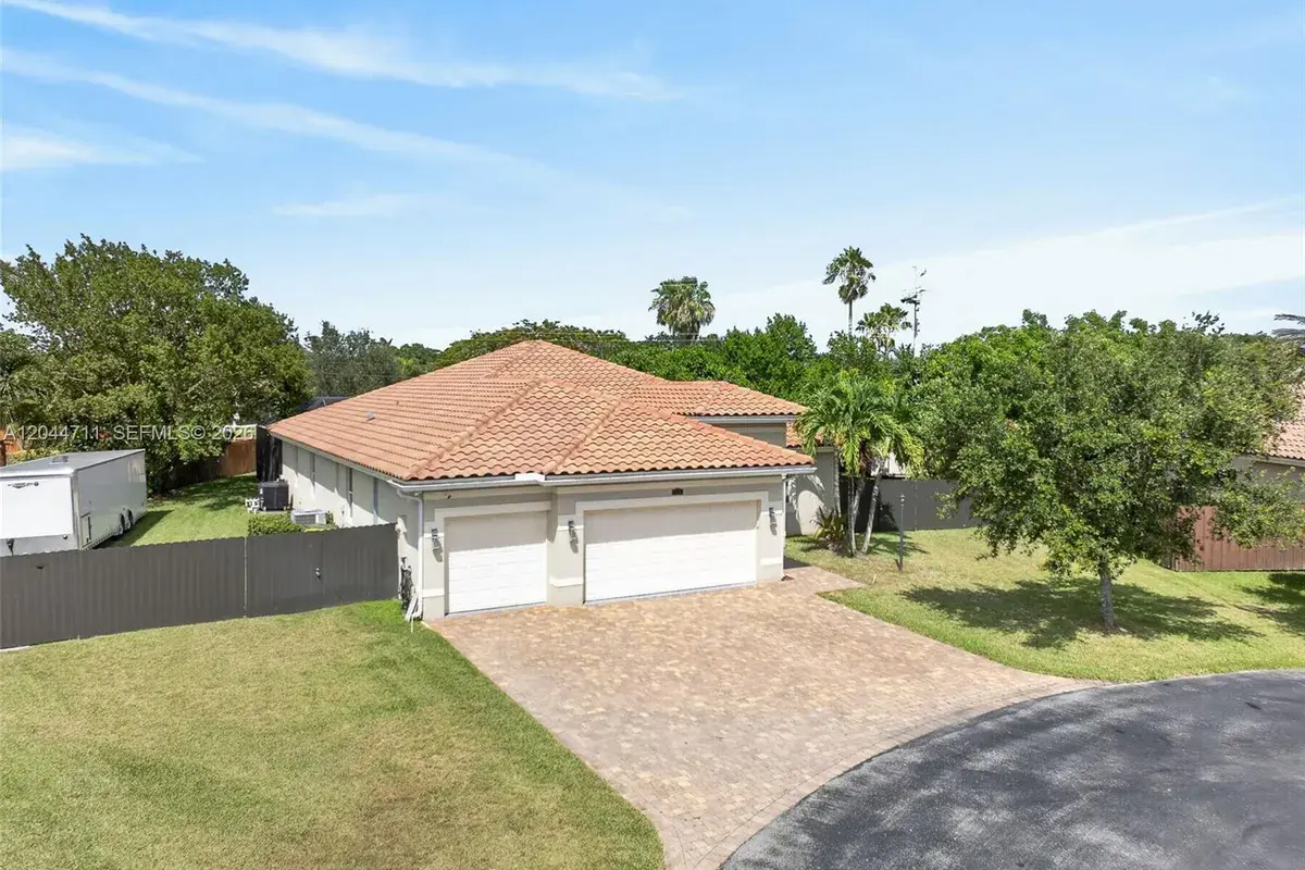 2135 NW 14th Ter, Homestead FL 33030