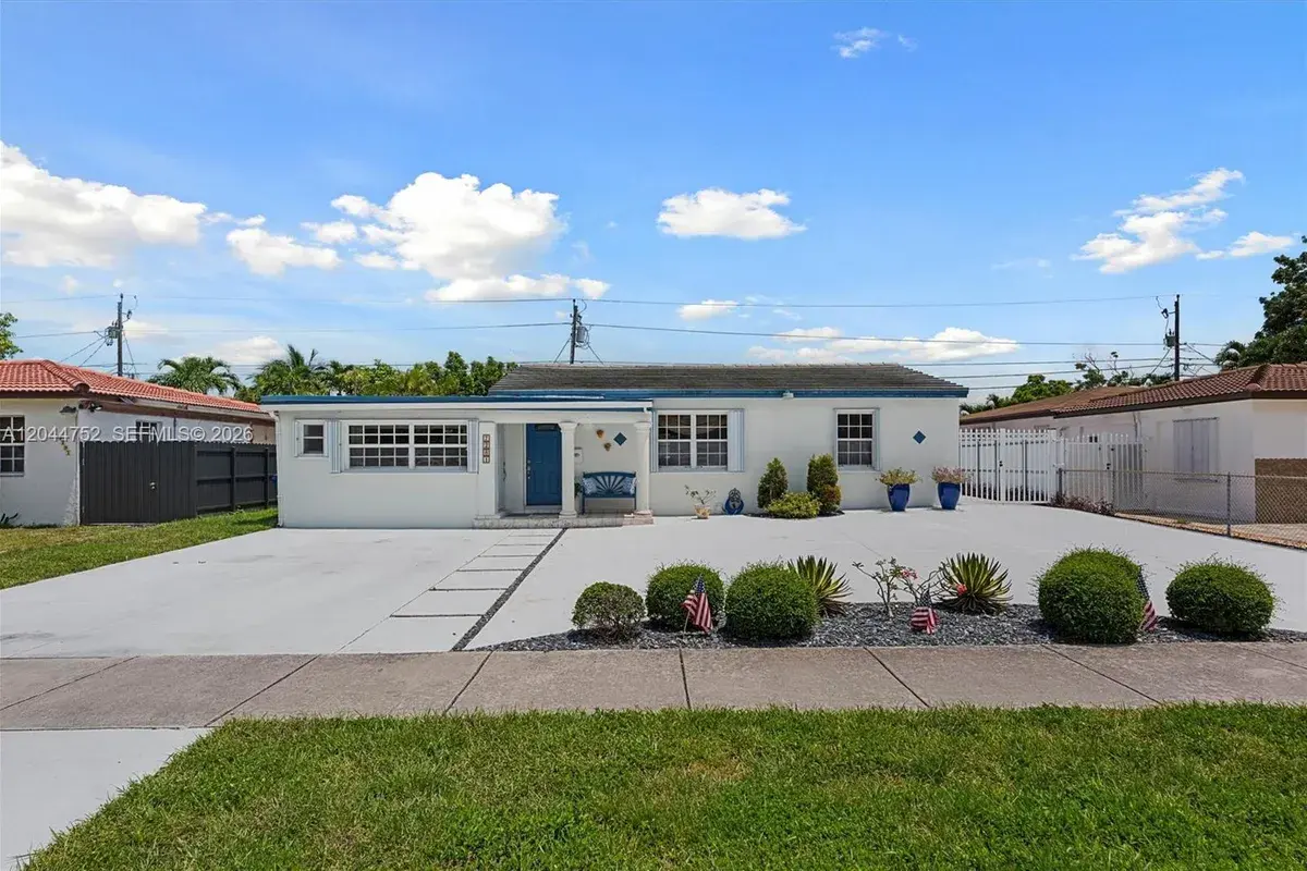 7281 SW 13th Ter, Miami FL 33144