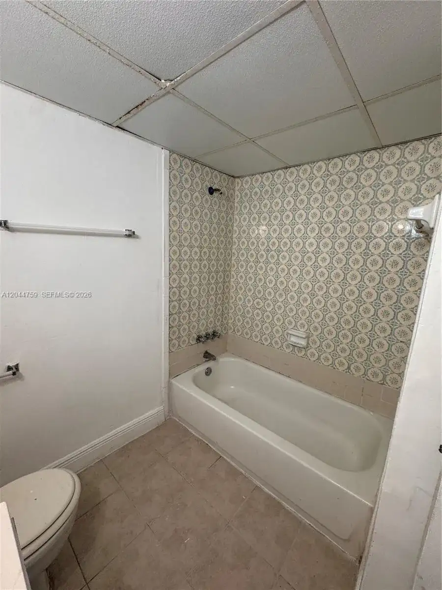 1756 NW 55th Ave # 101, Lauderhill FL 33313 photo 3