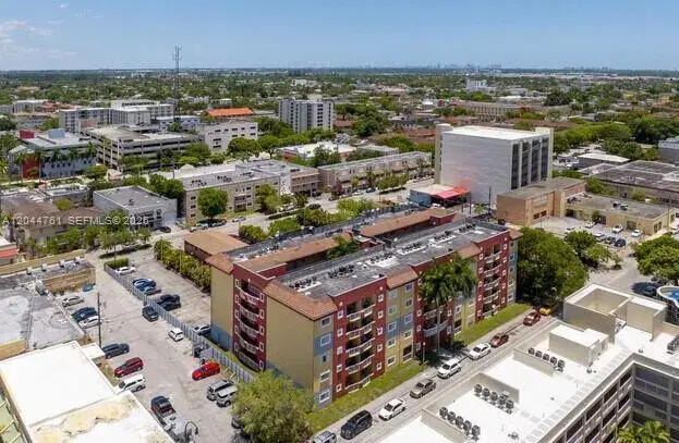 21 E 3rd St # 205, Hialeah FL 33010