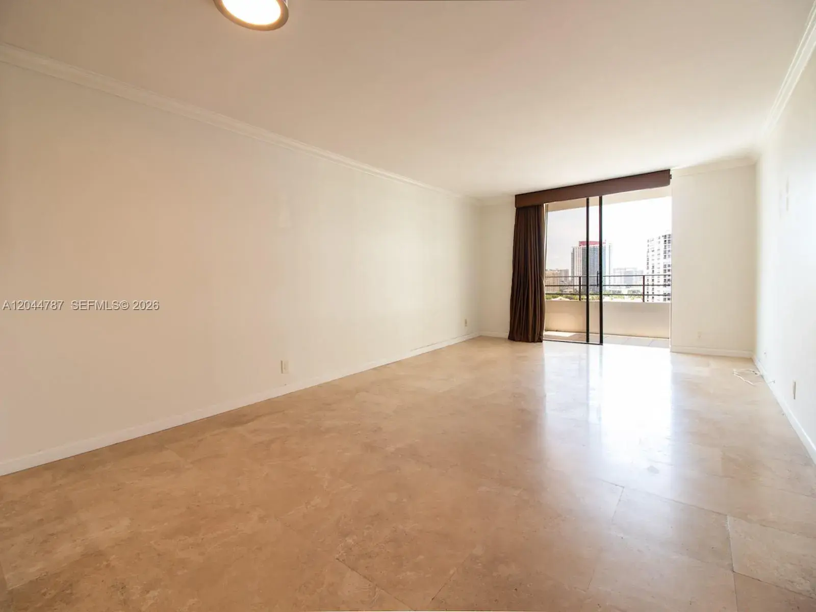 600 Three Islands Blvd # 1218, Hallandale Beach FL 33009