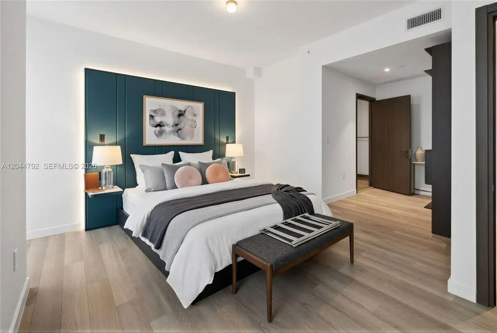 20 NE 11th # 4703, Miami FL 33132