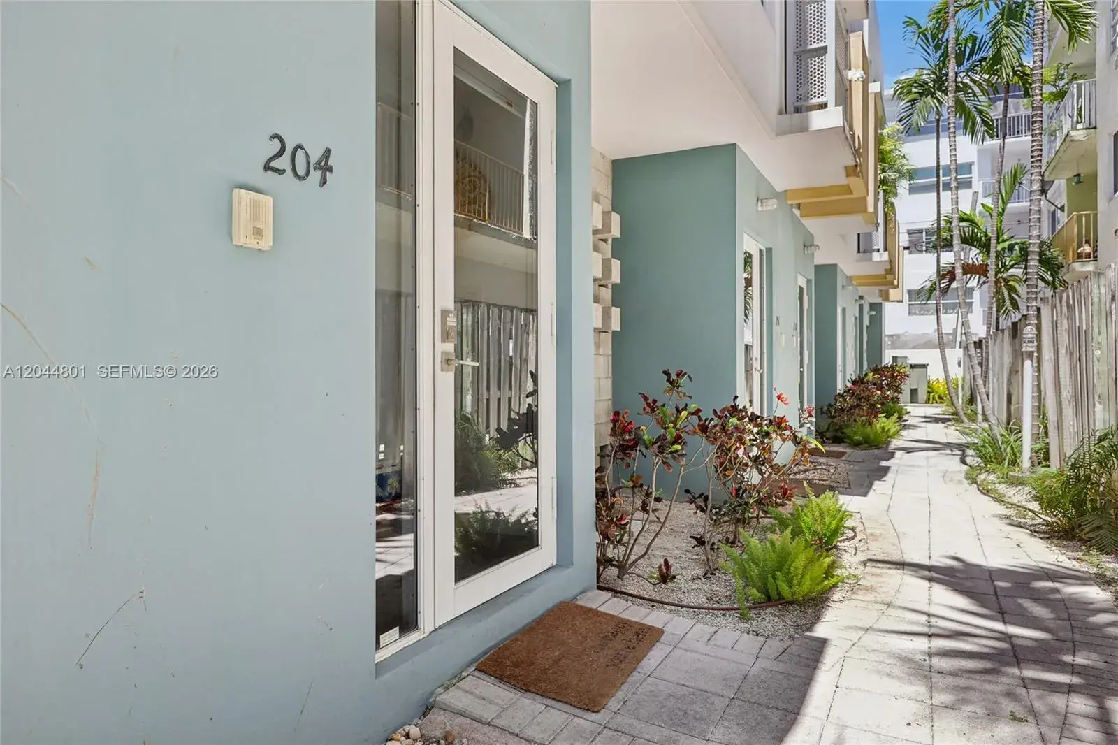 204 Washington Ave # 13, Miami Beach FL 33139