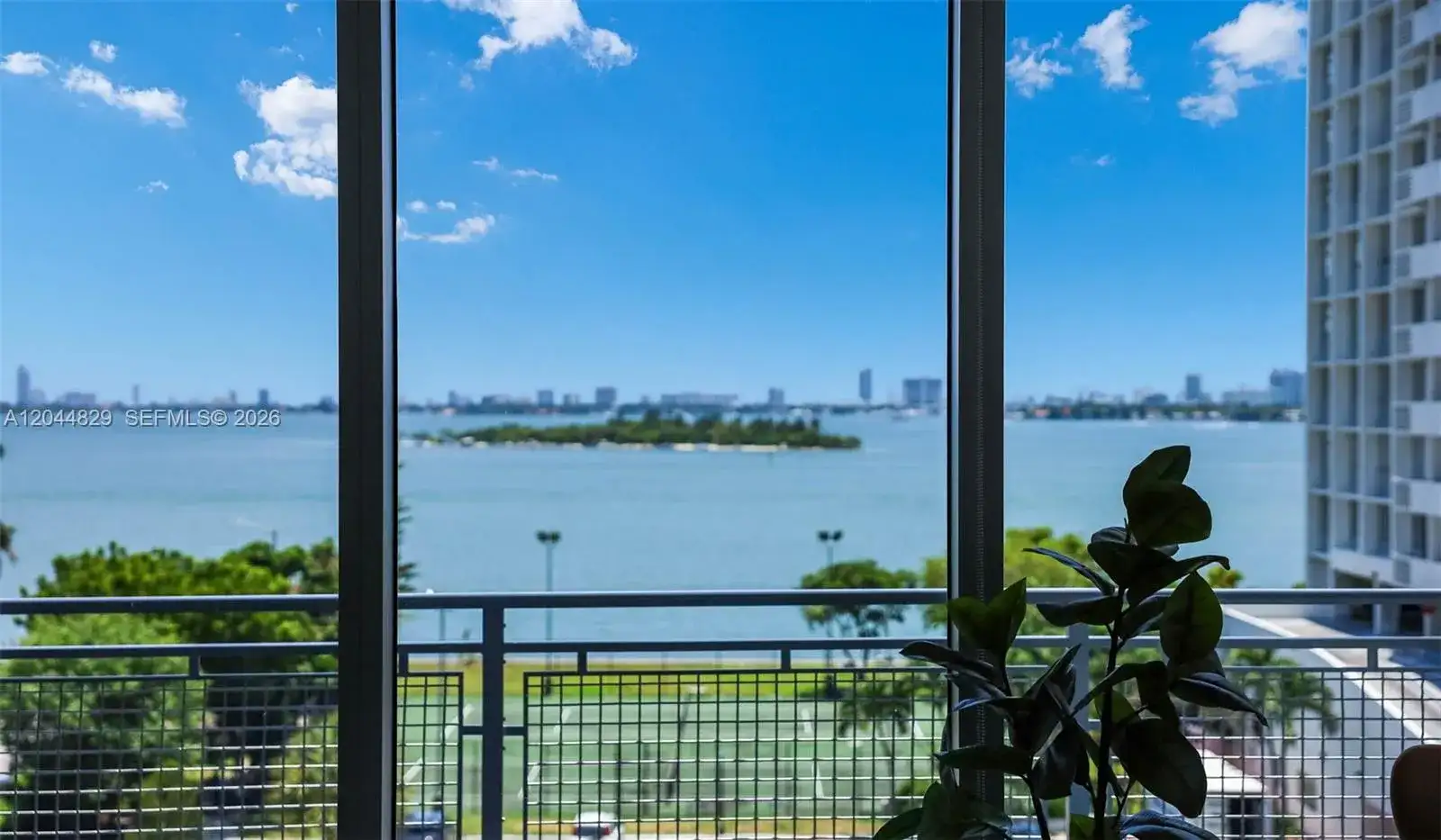 2150 N Bayshore Dr # 1602, Miami FL 33137 photo 2